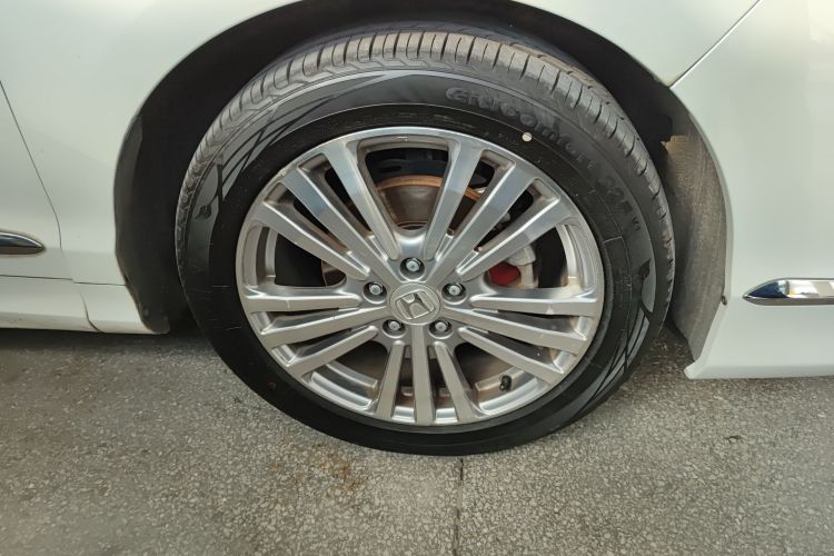 本田 艾力绅 2016款 2.4L 经典版车身外观10