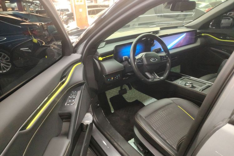 福特 蒙迪欧 2025款 2.0T EcoBoost E 混动 运动版中控内饰20