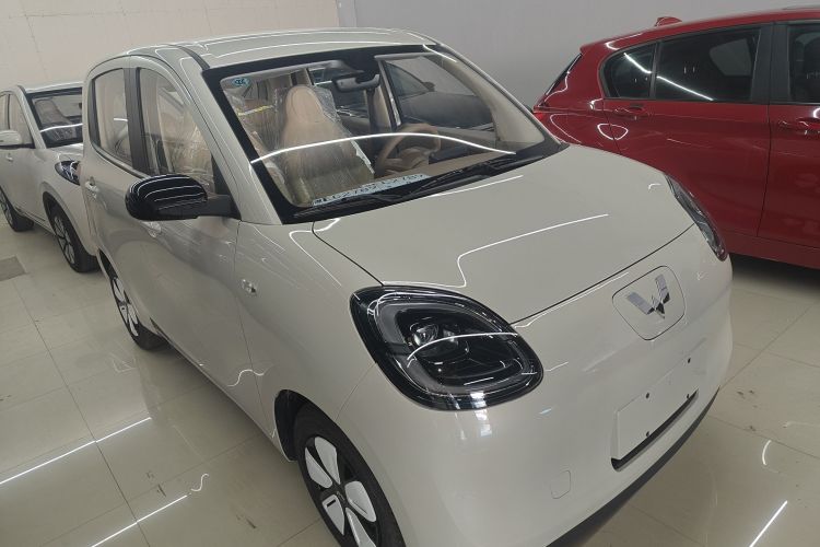 五菱汽车 宏光MINIEV 2025款 四门版 进阶款车身外观3