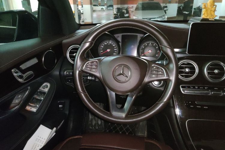奔驰GLC 2018款 GLC 260 4MATIC 豪华型中控内饰13