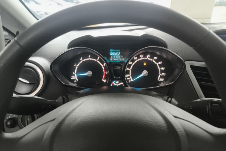 福特 嘉年华 2013款 两厢 1.5L 自动时尚型局部细节14