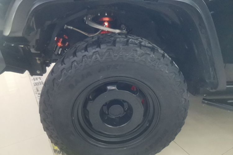 坦克300 2023款 2.0T 铁骑02车身外观6007