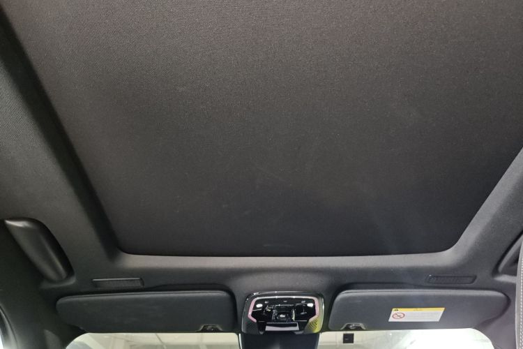 领克01 2023款 1.5TD EM-F PM中控内饰22