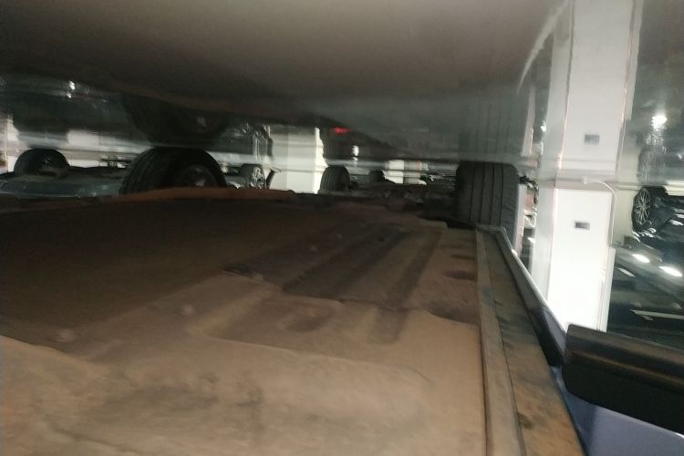 理想汽车 理想ONE 2021款 增程6座版局部细节9002