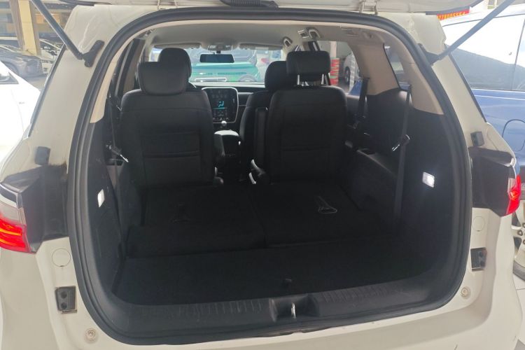 比亚迪 宋MAX 2018款 1.5T 自动智联豪华型 6座局部细节23