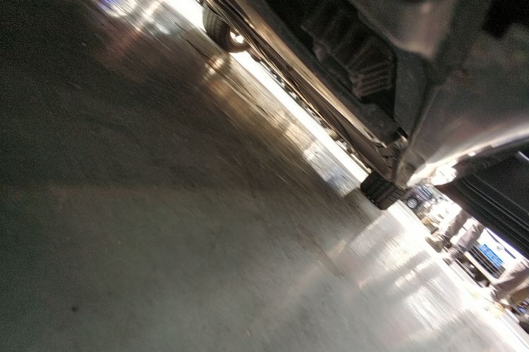 宝马5系 2019款 525Li M运动套装局部细节9001