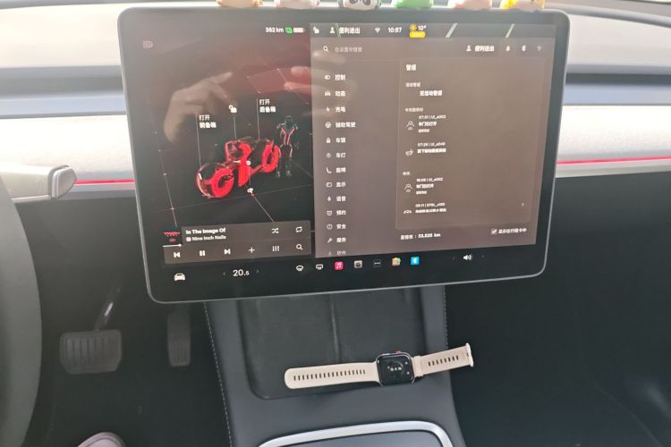 特斯拉 Model Y 2024款 后轮驱动版中控内饰16