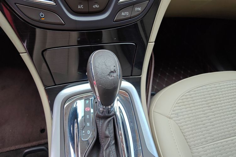 别克 君威 2014款 2.0L 领先时尚型局部细节18