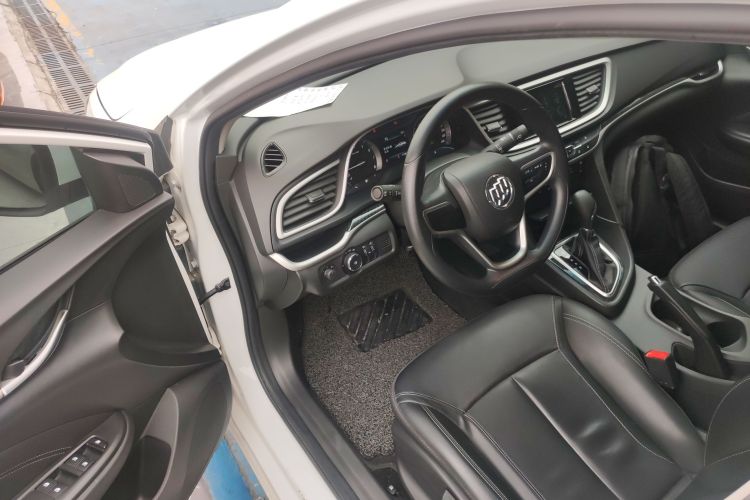 别克 英朗 2016款 15N 自动豪华型中控内饰20