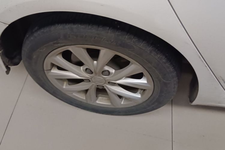 荣威i5 2020款 1.5L 自动4G互联领豪版车身外观6008