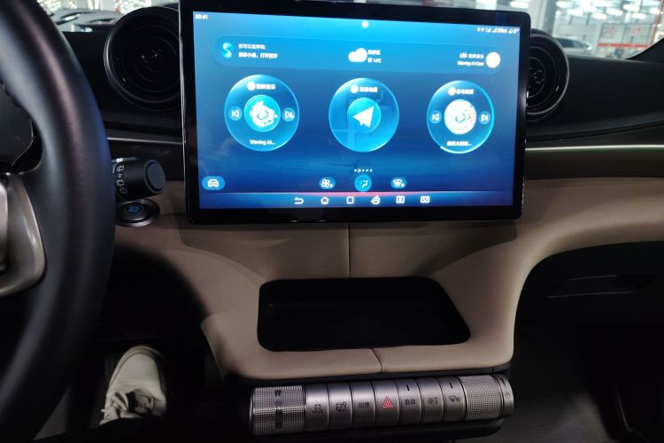 比亚迪 海豚 2023款 420km 自由版中控内饰16