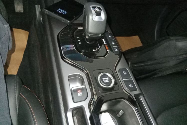 吉利汽车 吉利牛仔 2025款 1.5TD 趣野版中控内饰18