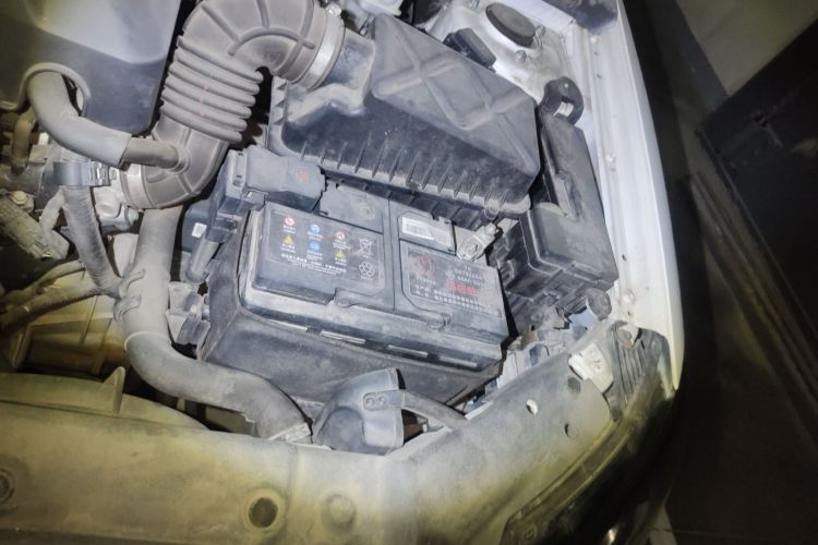 吉利汽车 帝豪 2017款 三厢百万款 1.5L CVT向上版局部细节9007