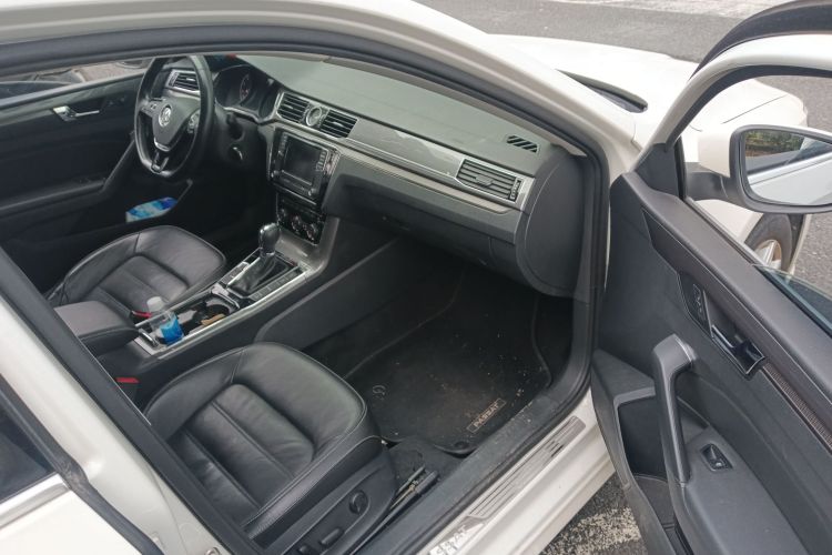 大众 帕萨特 2016款 280TSI DSG尊荣版局部细节9005