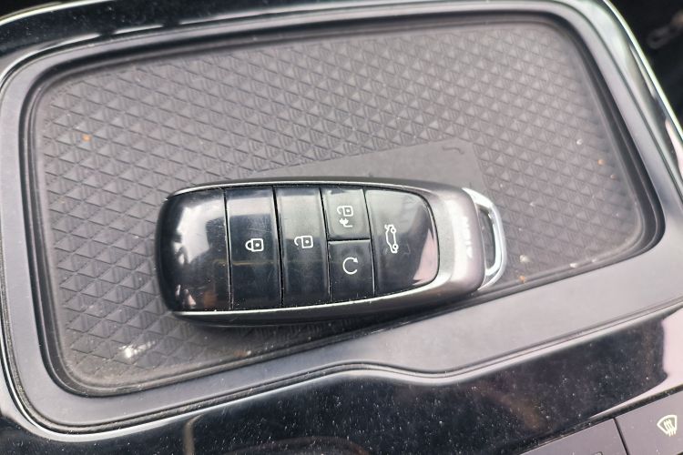 埃安 AION S Plus 2022款 70 智驾版中控内饰7001