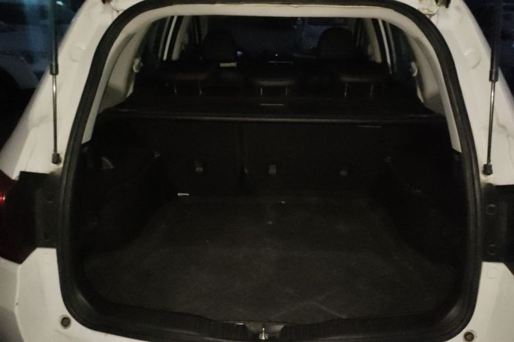 哈弗H6 2014款 运动版 2.4L 自动精英型机舱底盘23