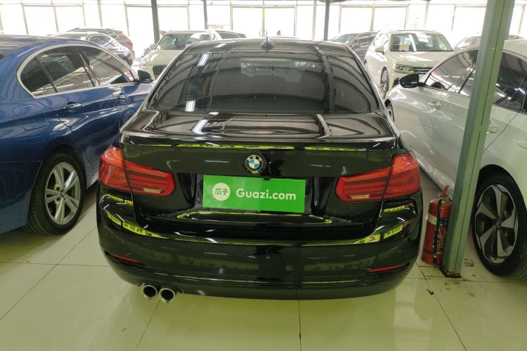 宝马3系 2019款 320Li 时尚型车身外观6