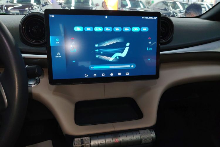 比亚迪 海豚 2021款 405km 时尚版中控内饰16