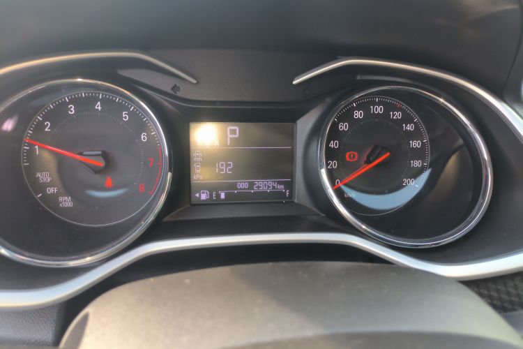 雪佛兰 科沃兹 2022款 325T 自动欣悦版中控内饰14