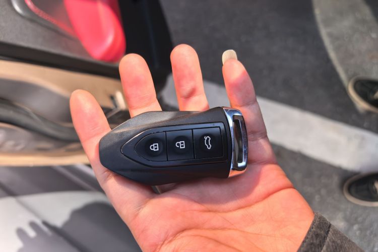 猎豹汽车 猎豹CS9 2017款 1.5L CVT风尚型中控内饰7001