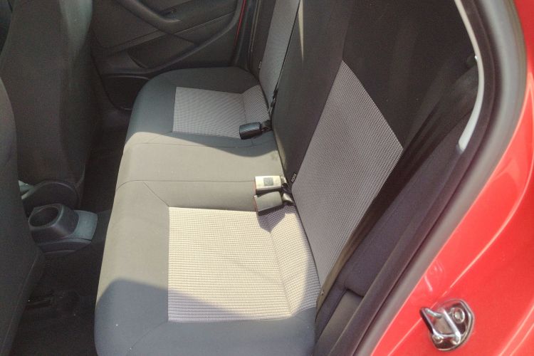 大众 Polo 2016款 1.4L 自动风尚型中控内饰7004