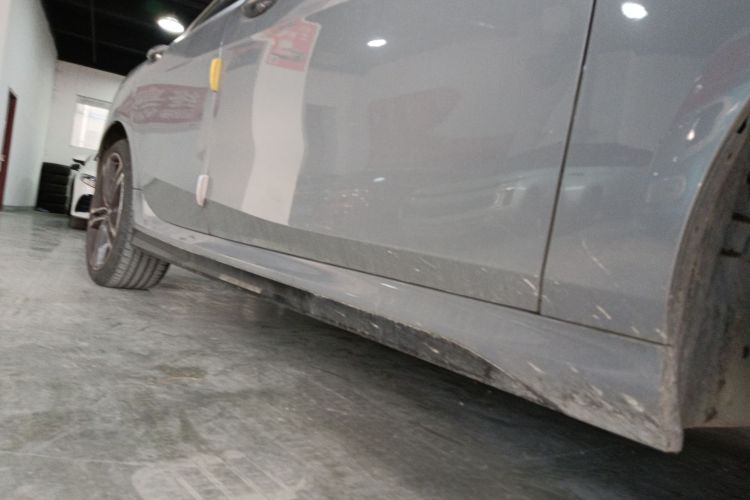 宝马2系(进口) 2023款 225i 四门轿跑车 M运动套装局部细节9001