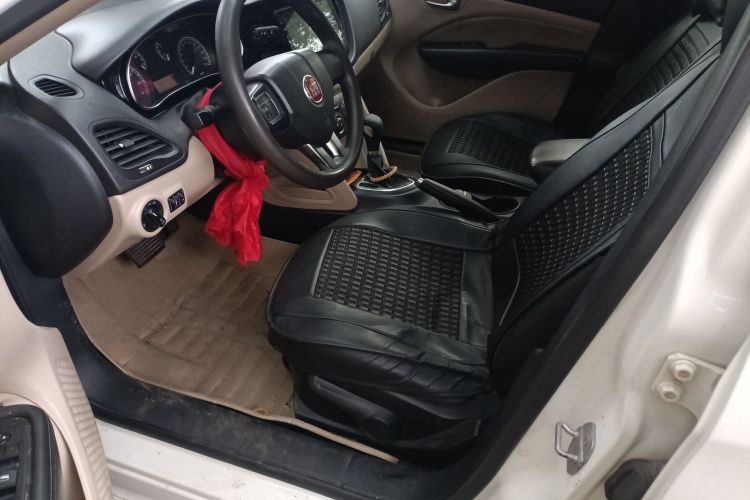 菲亚特 菲翔 2012款 1.4T 自动悦享版中控内饰20