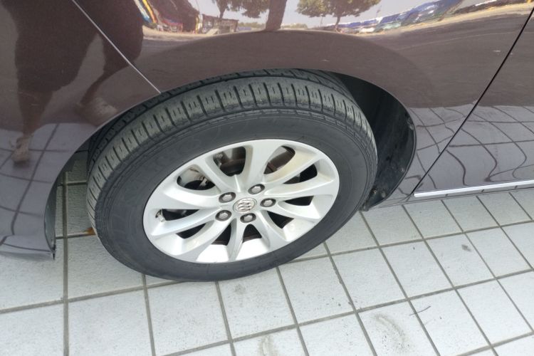 别克GL8 2017款 ES 28T 舒适型 国V车身外观6007