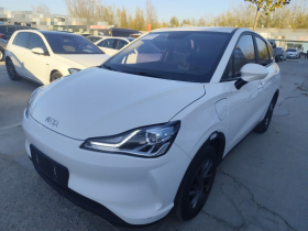 哪吒汽车 哪吒V 2021款 标准续航娱乐版