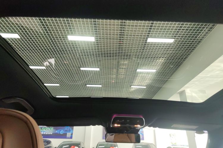 奔驰E级 2025款 改款 E 260 L中控内饰22