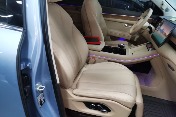 鸿蒙智行 问界M7 2024款 1.5T 后驱Plus版 5座局部细节41