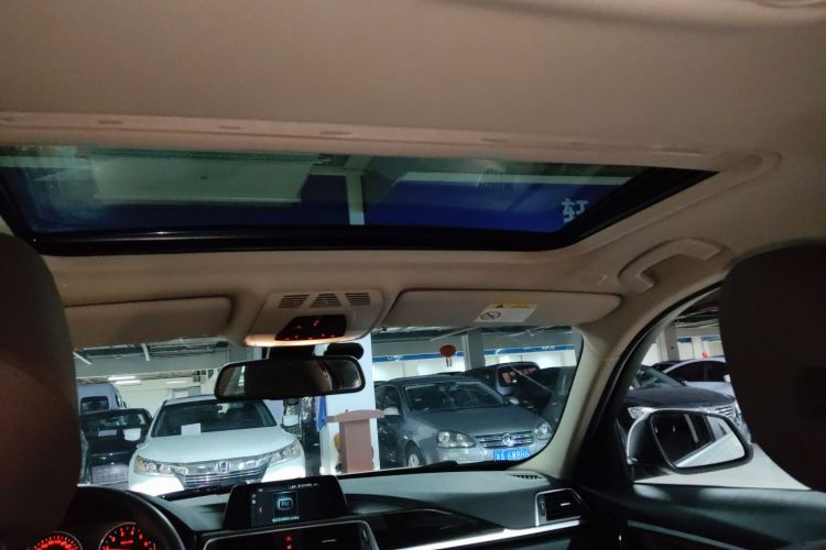 宝马3系 2018款 320Li xDrive 时尚型中控内饰22