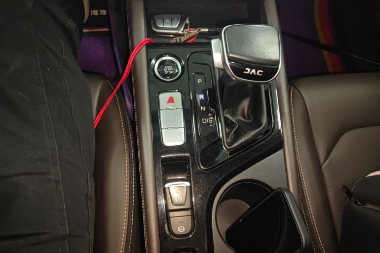 江汽集团 嘉悦A5 2020款 1.5T CVT精英型中控内饰18