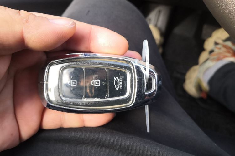 现代 伊兰特 2022款 1.5L CVT GLX精英版中控内饰11