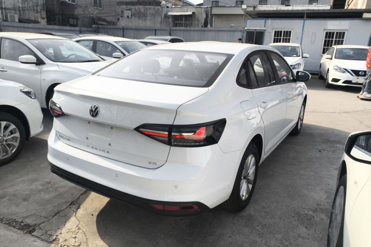 大众 朗逸 2025款 新锐 1.5L 出众新逸版车身外观7