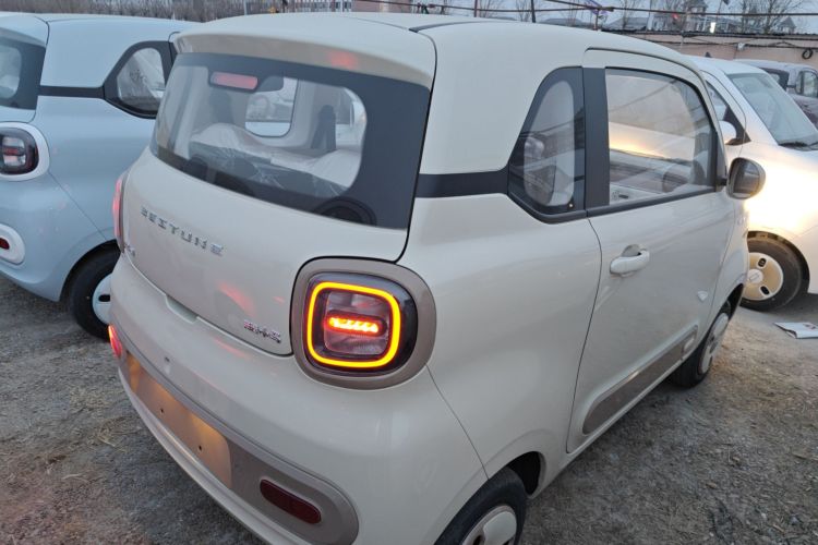 奔腾小马 2026款 222km 萌趣马 Plus车身外观7