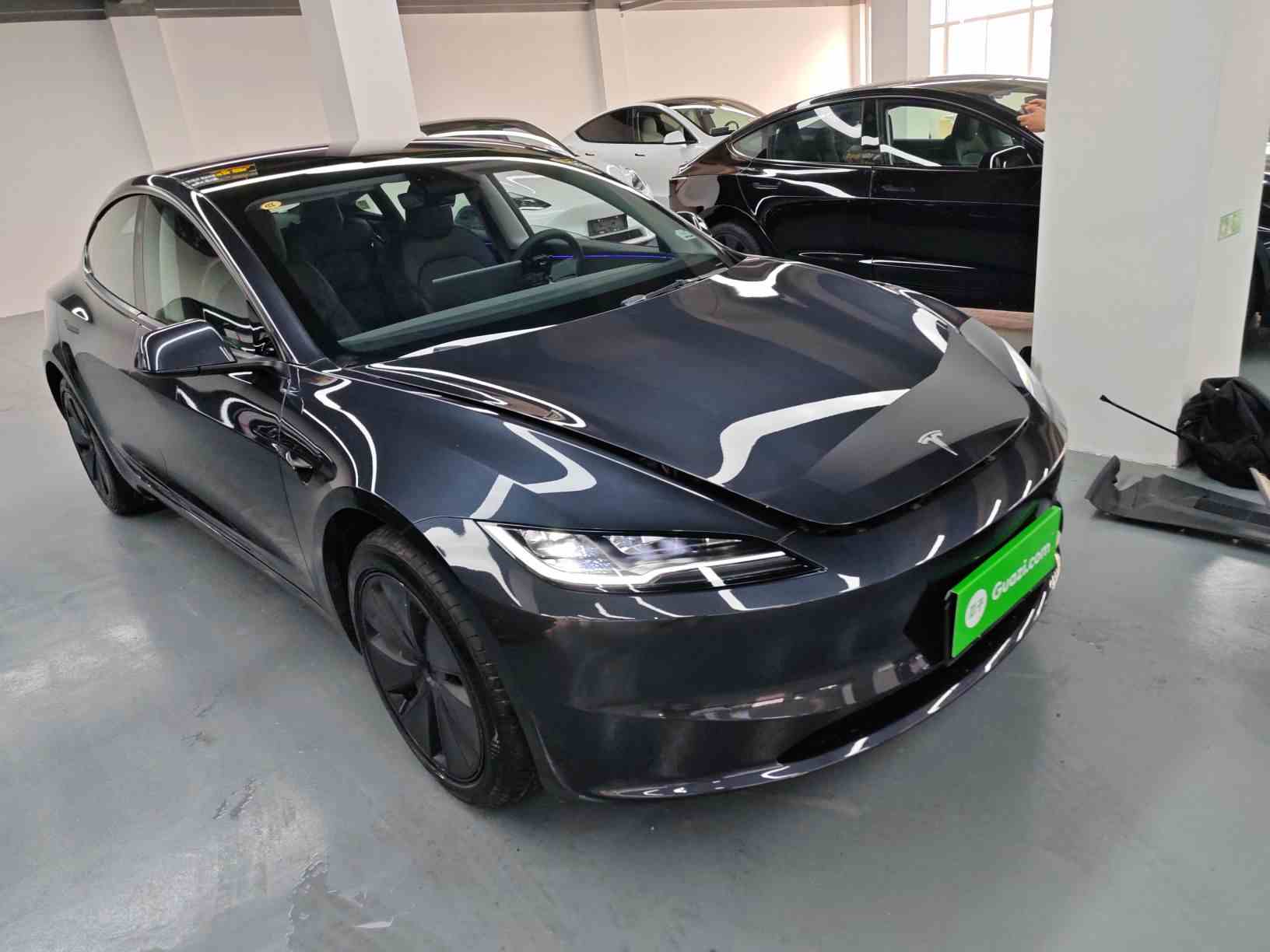 特斯拉 Model 3 2025款 后轮驱动版(5)