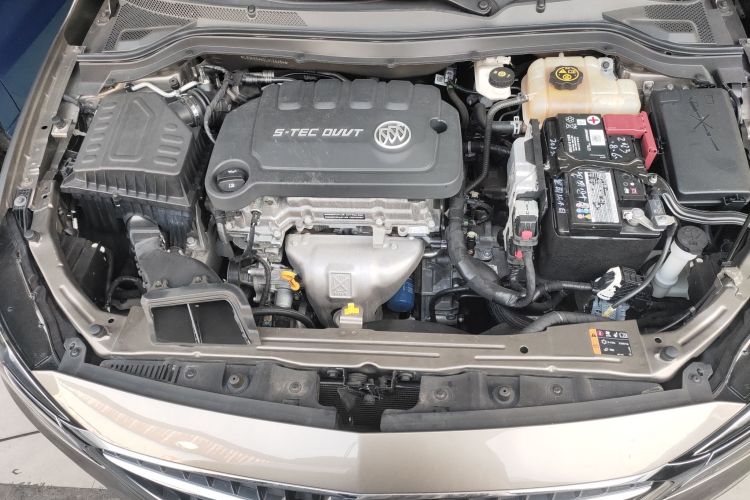 别克 英朗 2021款 典范 1.5L 自动精英型机舱底盘24