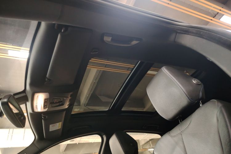 宝马3系GT 2019款  320i M运动曜夜版局部细节22