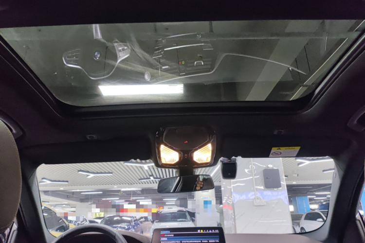 宝马5系新能源 2022款 改款二 535Le M运动套装中控内饰22