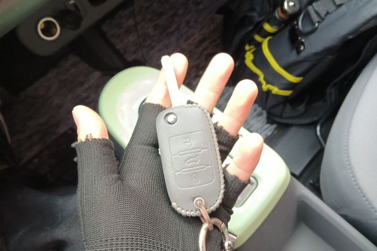 长安启源 长安Lumin 2022款 210km 香甜款中控内饰7001