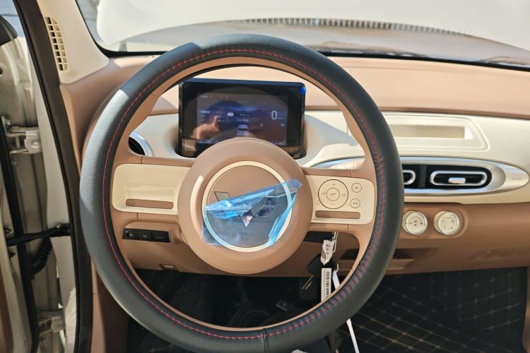 五菱汽车 宏光MINIEV 2025款 四门版 进阶款中控内饰13