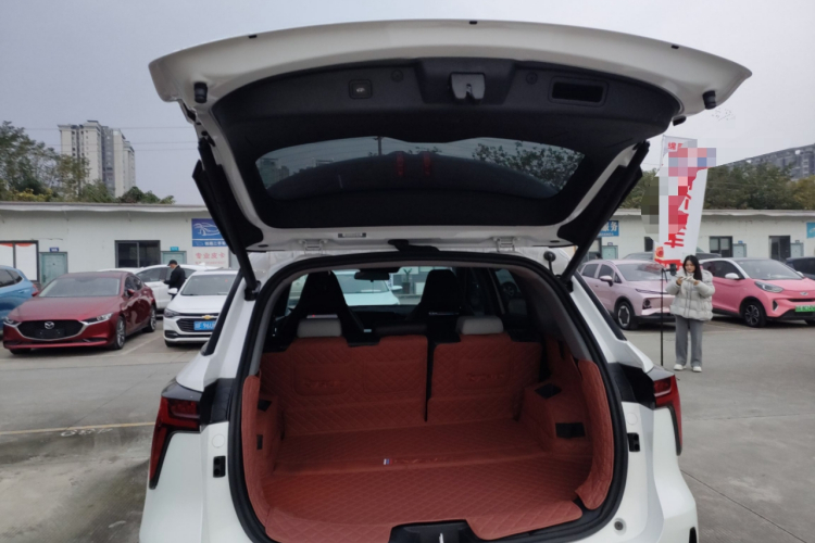 长安CS75 PLUS 2025款 第三代 冠军版 1.5T 劲航型机舱底盘23