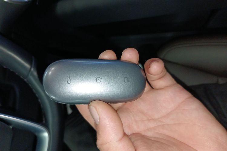 理想汽车 理想L8 2023款 Pro中控内饰11