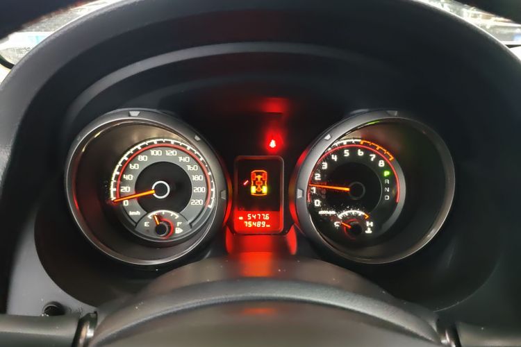 三菱 帕杰罗(进口) 2020款 3.0L 自动尊贵越野版局部细节14