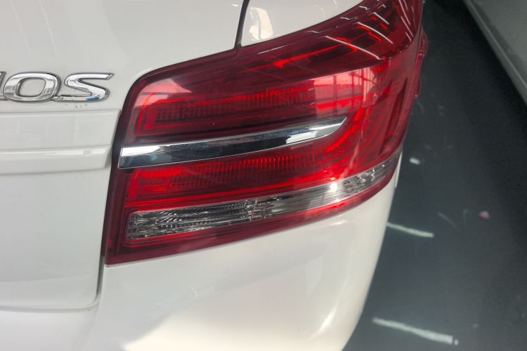 丰田 威驰 2019款 1.5L CVT创行版车身外观9