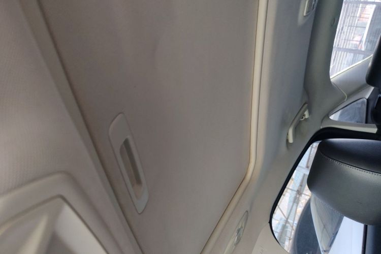 福特 福克斯 2015款 三厢 EcoBoost 125 自动超能风尚型中控内饰22