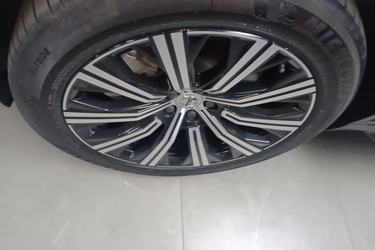 沃尔沃XC90 2023款 B6 智雅豪华版 7座车身外观6007