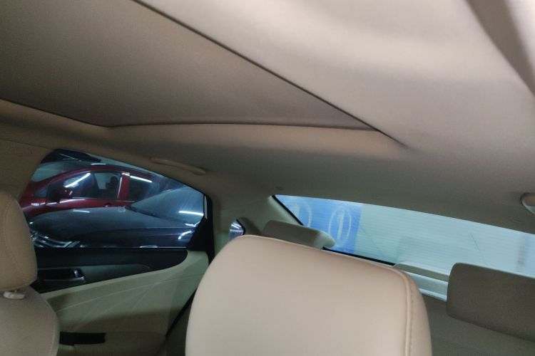 长安 逸动 2016款 1.6L 自动风尚型中控内饰22