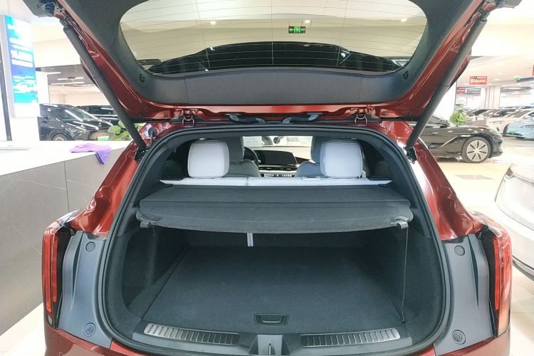 凯迪拉克GT4 2023款 25T 豪华型局部细节23